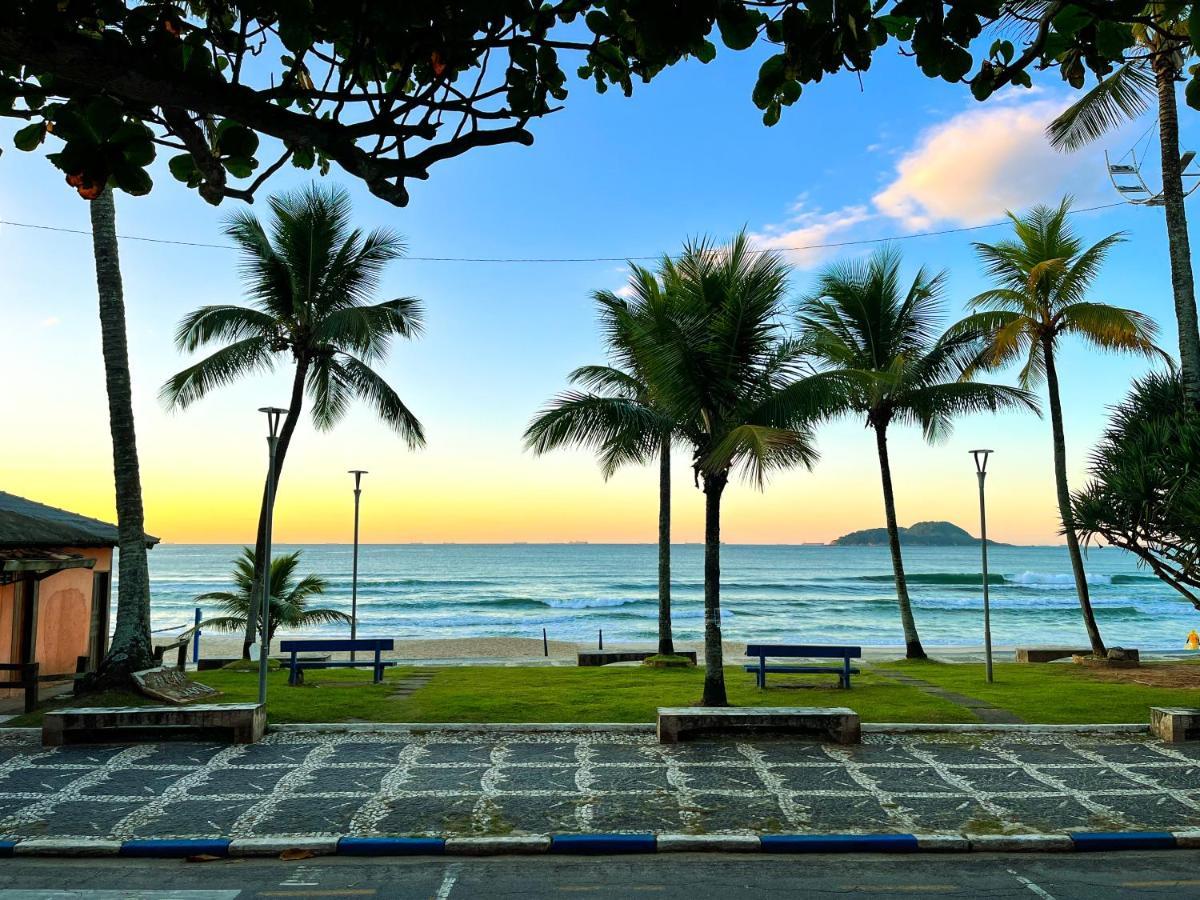 Frente Pro Mar - B - Praia Do Tombo - Beachfront Apartment Guaruja Exterior photo